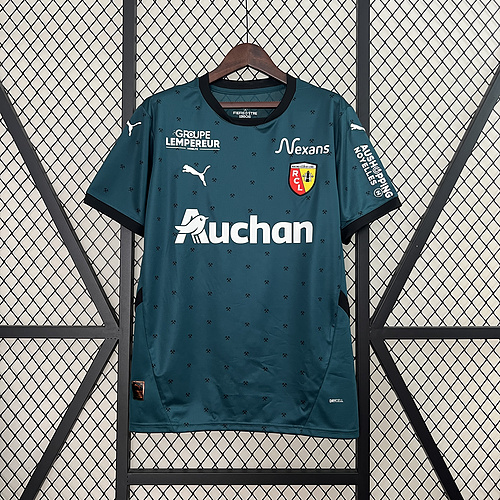 24-25 Lens away S-3XL
